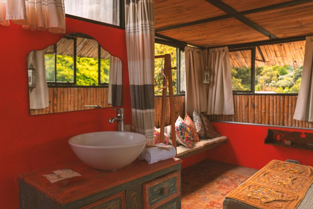 Bed and Breakfast Casa Amberes à Honda  Extérieur photo